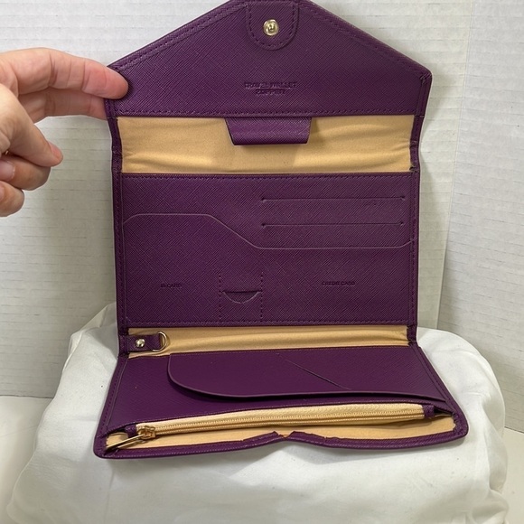 PURPLE Travel wallet - Picture 6 of 8